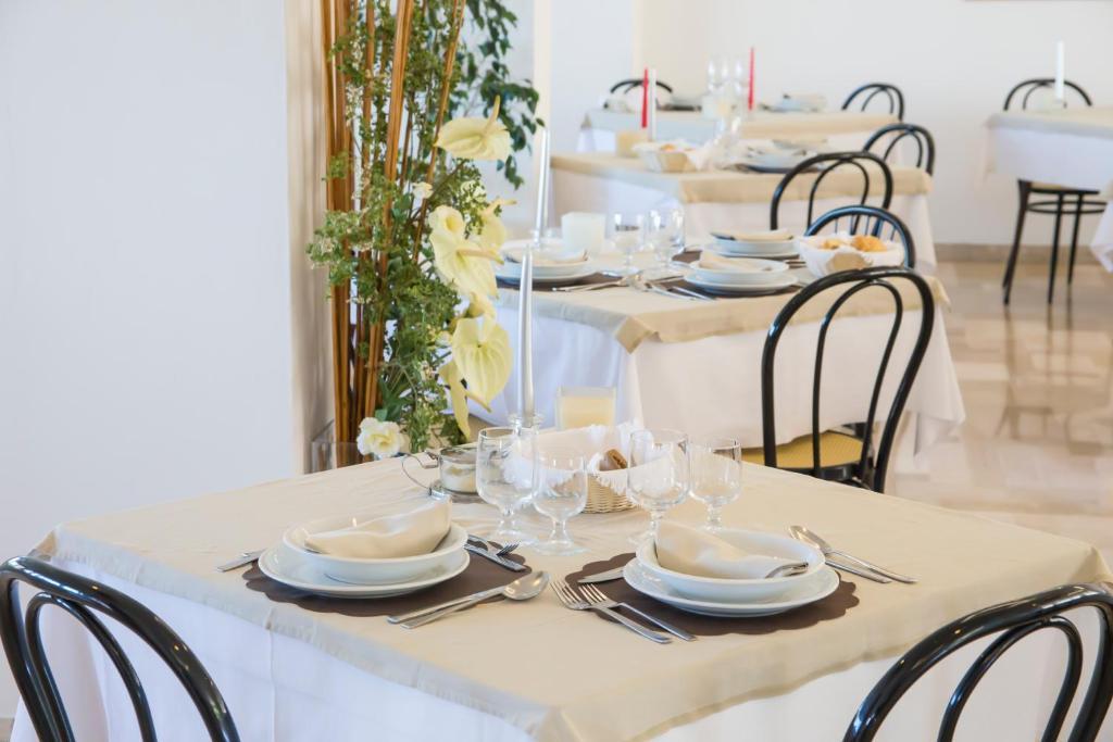 Hotel Adler Gabicce Mare Buitenkant foto