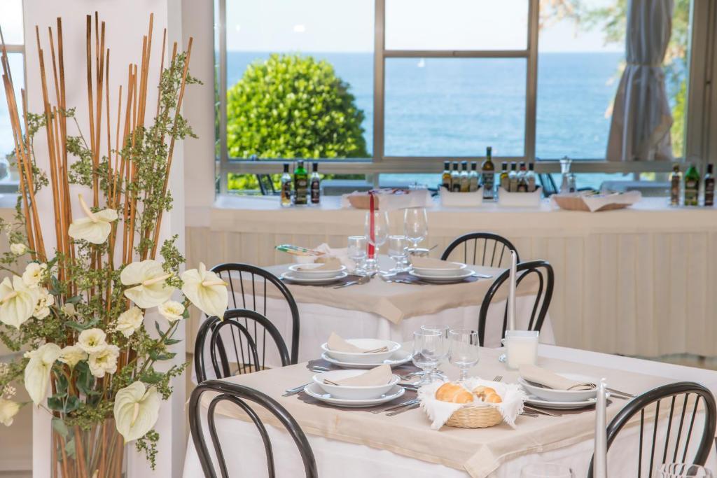Hotel Adler Gabicce Mare Buitenkant foto