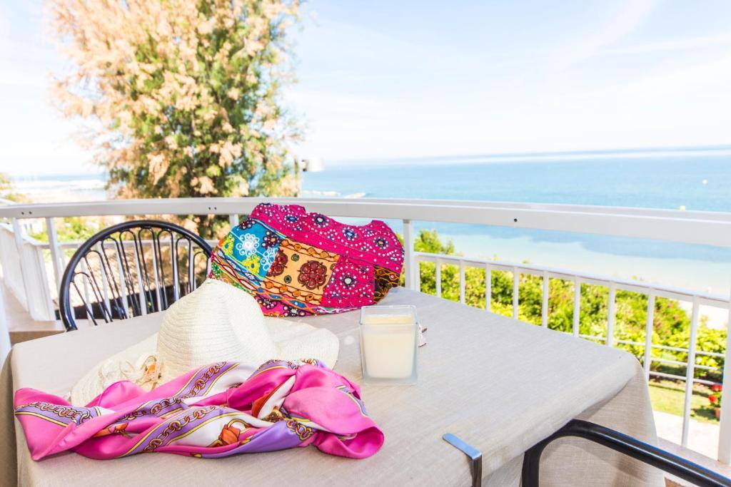 Hotel Adler Gabicce Mare Buitenkant foto