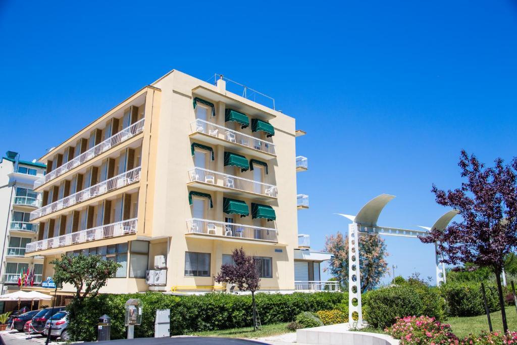 Hotel Adler Gabicce Mare Buitenkant foto