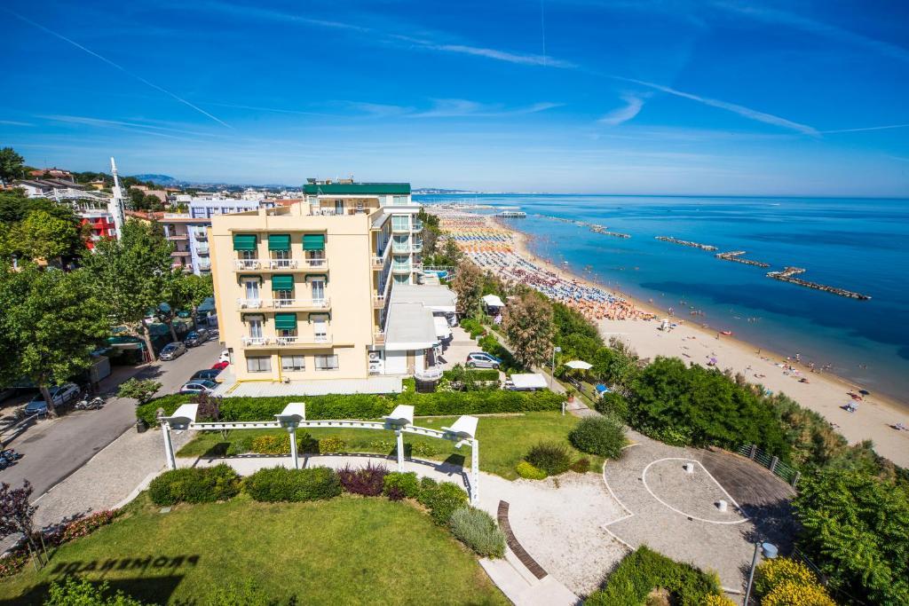 Hotel Adler Gabicce Mare Buitenkant foto