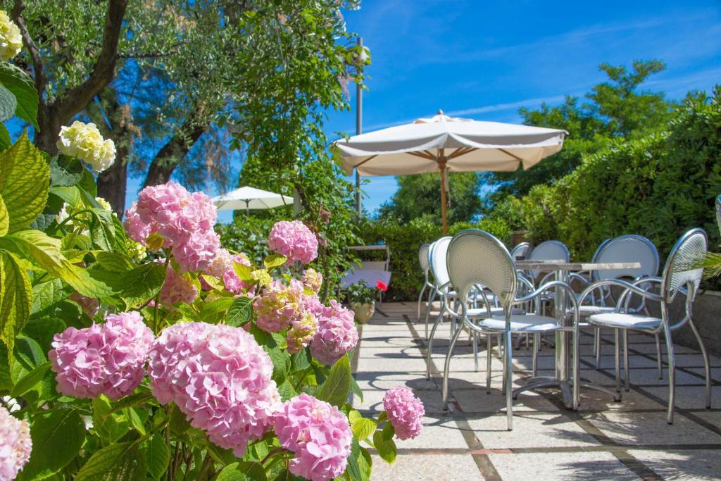 Hotel Adler Gabicce Mare Buitenkant foto
