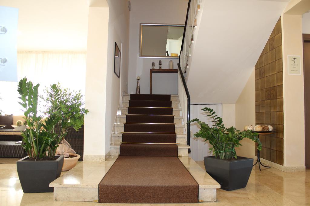 Hotel Adler Gabicce Mare Buitenkant foto
