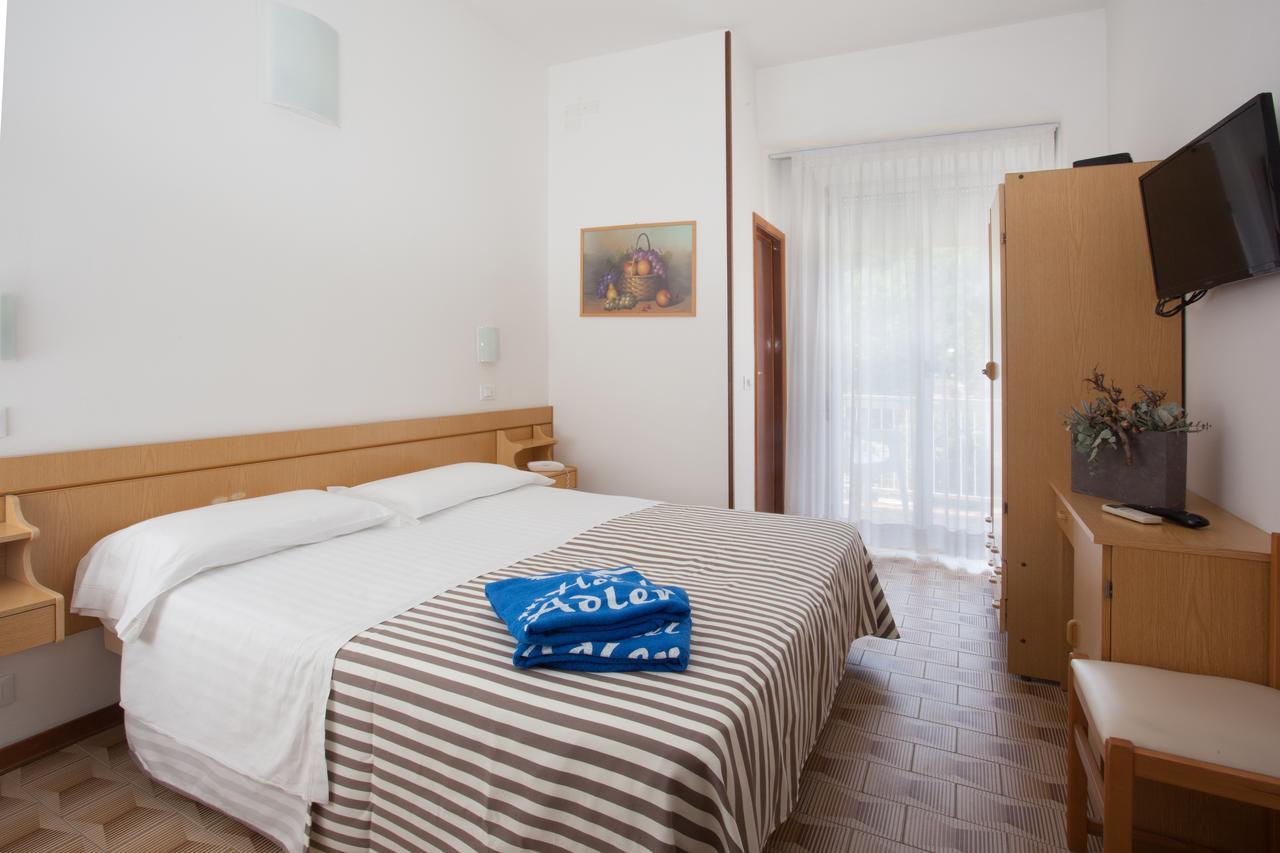 Hotel Adler Gabicce Mare Buitenkant foto